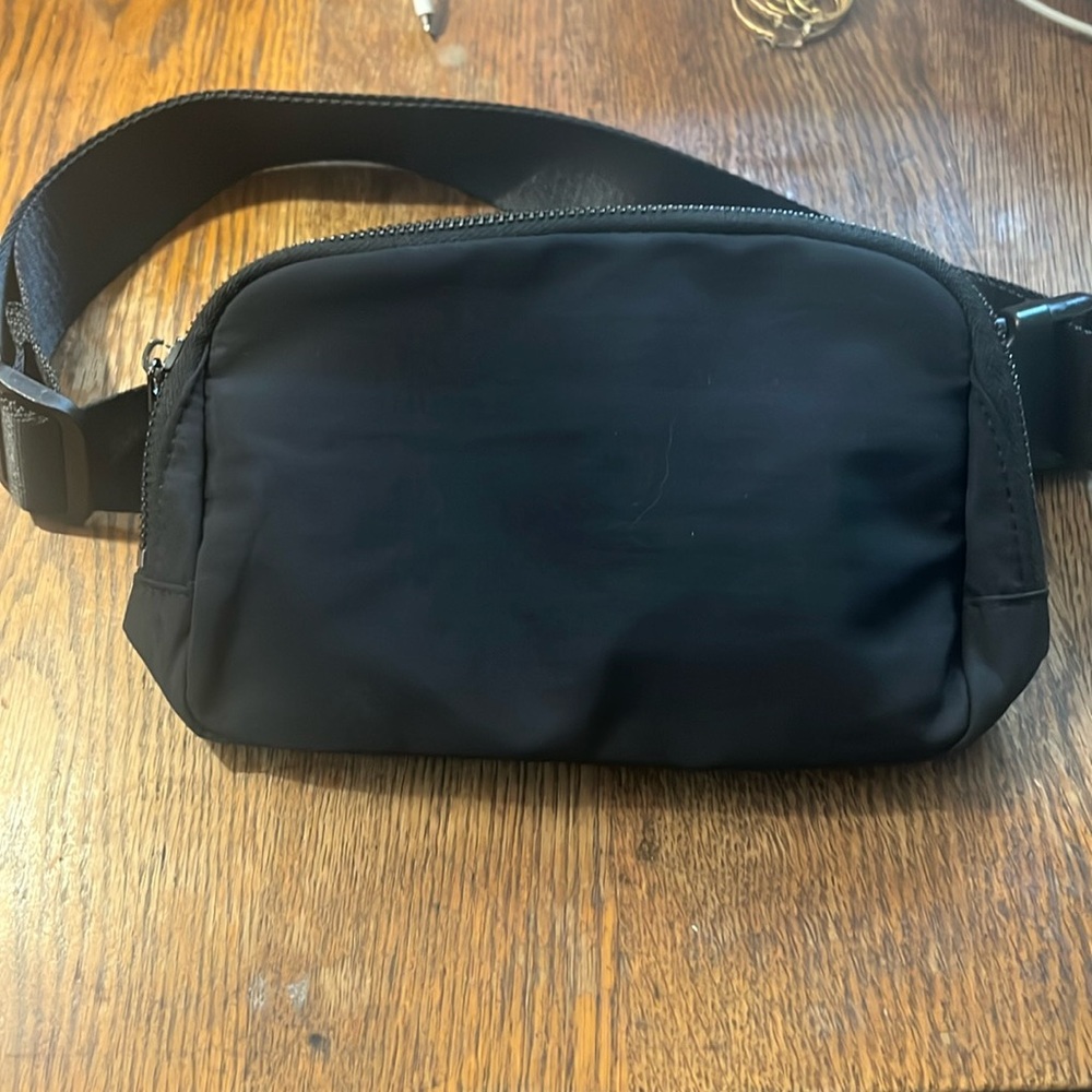 Halara belt bag